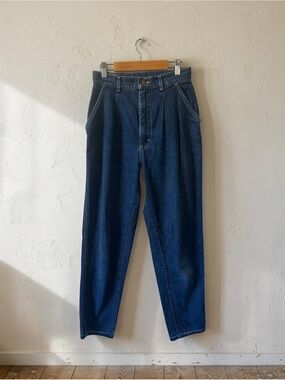 Lee Vintage 1990’s high rise paperbag tapered leg dark wash Relaxed Fit Jeans